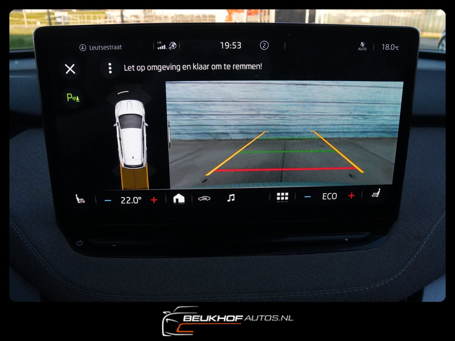 Foto 17 van Skoda Enyaq iV 60 Carplay Navi Pano Leer Camera Soh 93.5%.