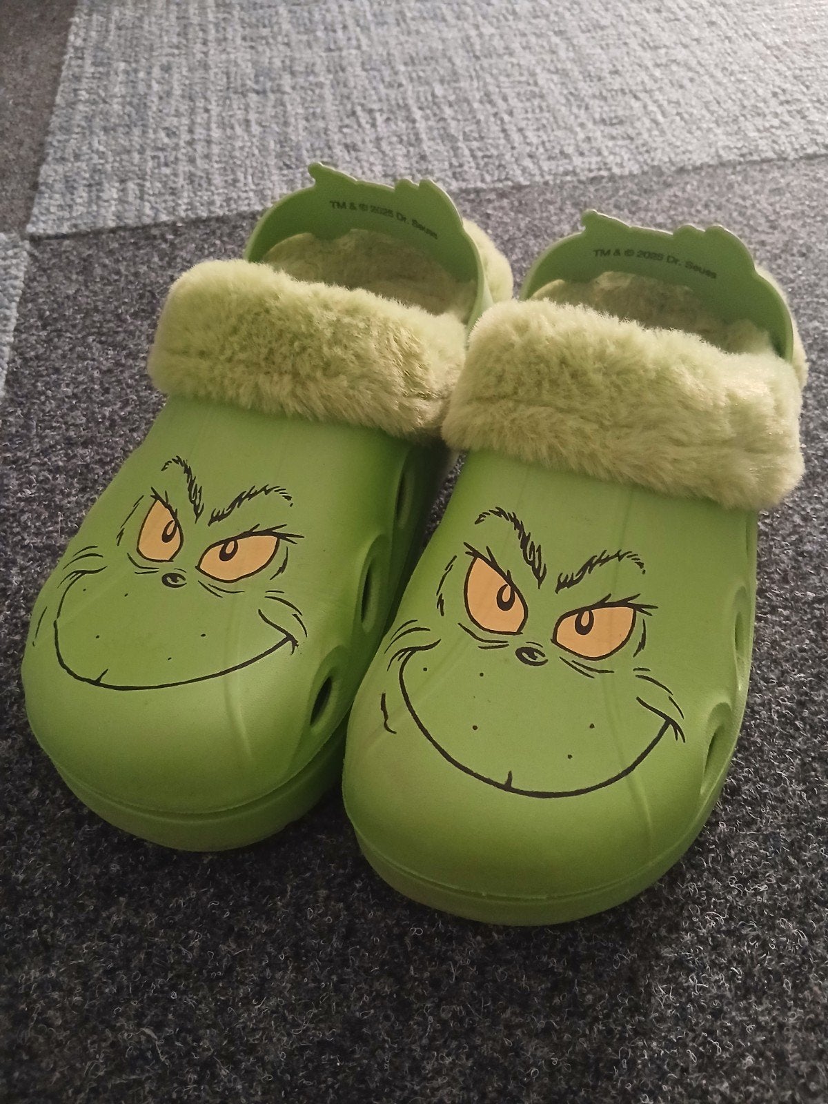 Grinch Crocs - Groen met nep bontvoering, Slippers, Verzenden, Nieuw, Crocs