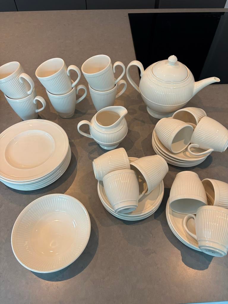 Wedgwood Windsor Koffie- en Theeservies - 37-delig, Ophalen, Zo goed als nieuw, Wedgwood, Porselein