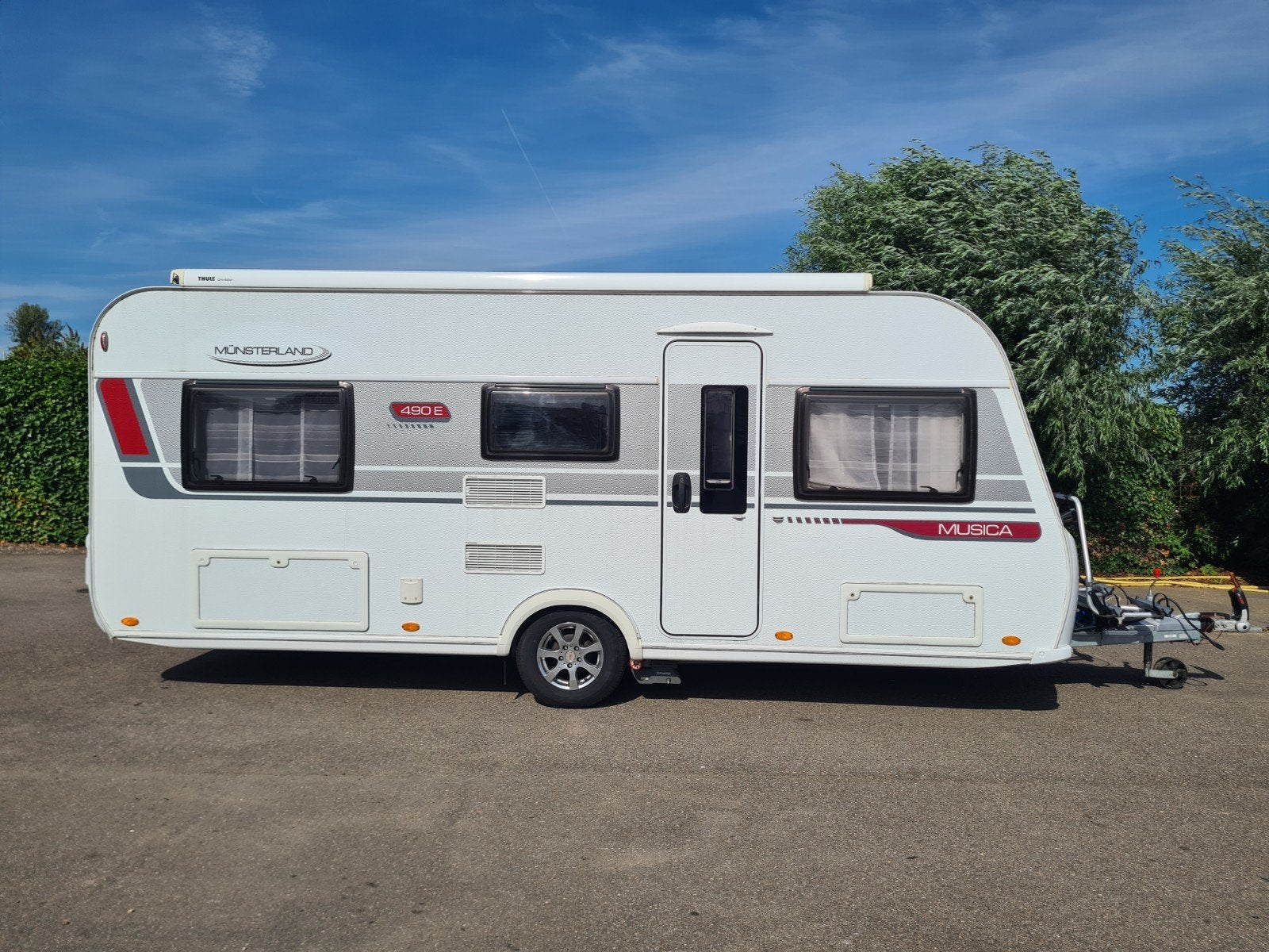 LMC Musica 490E ( incl. stallingsmogelijkheid ), Caravans en Kamperen, Schokbreker, Rondzit, Bedrijf, 4 tot 5 meter