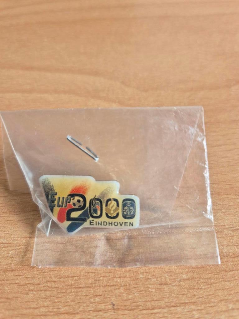 Speldje - pin voetbal Euro2000, Verzamelen, Verzenden, Nieuw, Overige onderwerpen