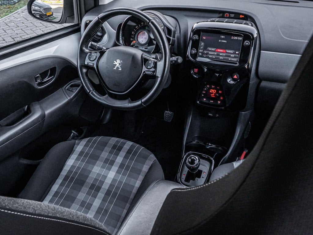 Peugeot 108 1.0 e-VTi Allure ORG NL 15 INCH CAMERA AUT AIRCO, Auto's, Stof, Gebruikt, Euro 6, 4 stoelen
