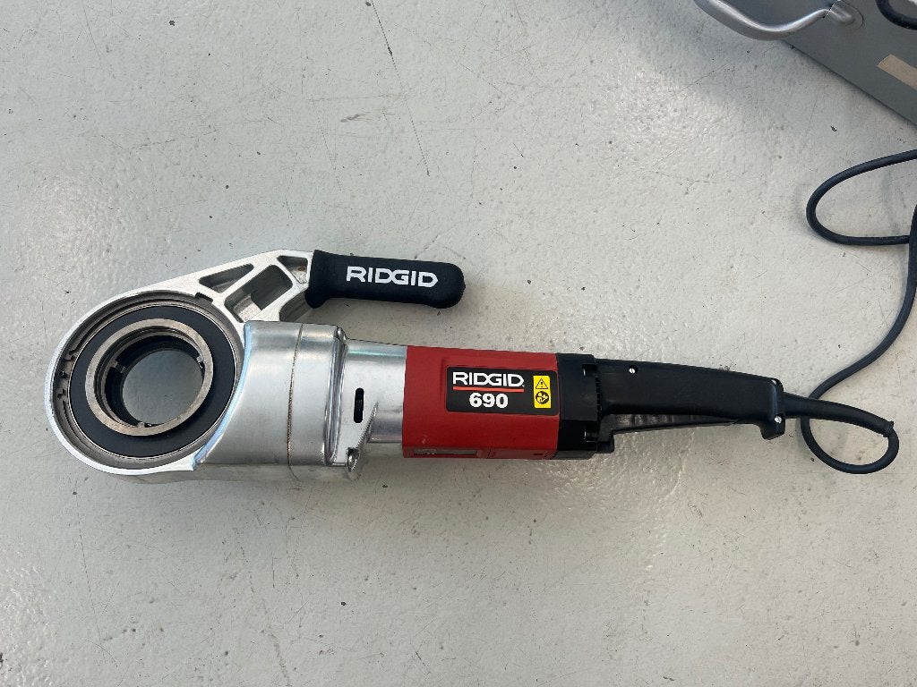 Handdraadsnijmachine Ridgid 690, Ophalen, Zo goed als nieuw, Overige typen, Ridgid