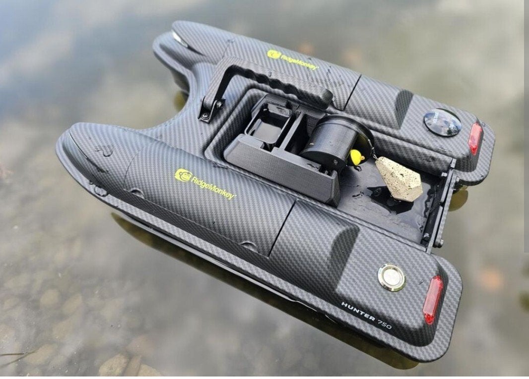 RidgeMonkey Bait Boat 750 - Zo goed als nieuw, Ophalen of Verzenden