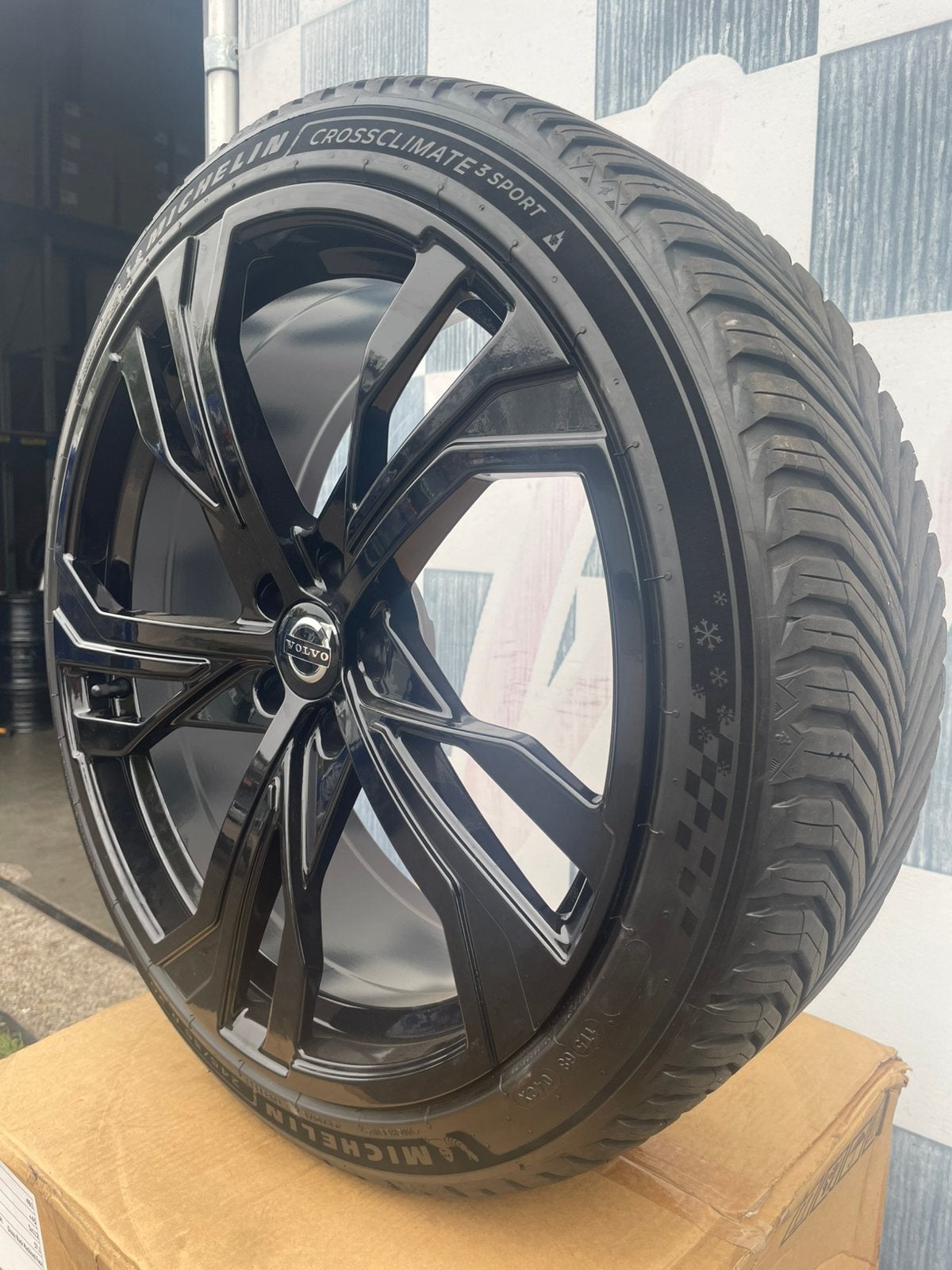 20” Volvo V60 5x108 velgen + michelin CROSSCLIMATE XC60 V90, Banden en Velgen, Nieuw, Ophalen of Verzenden, 20 inch