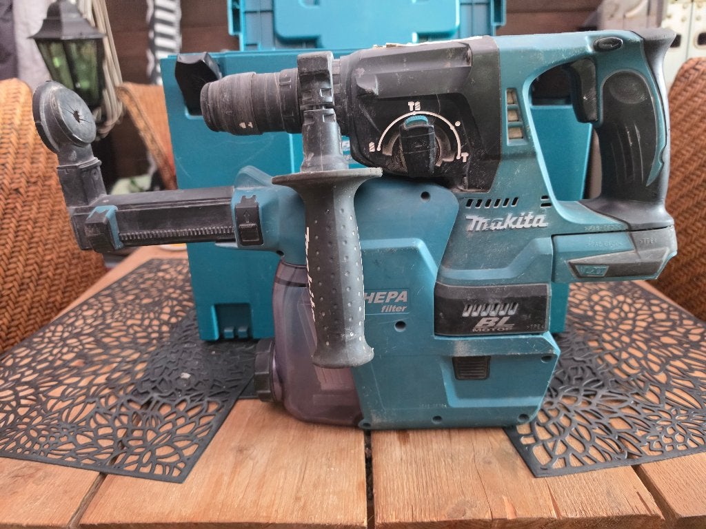 Makita accuboorhamer, Ophalen of Verzenden, Gebruikt, Boor- en/of Breekhamer, Klopboormechanisme