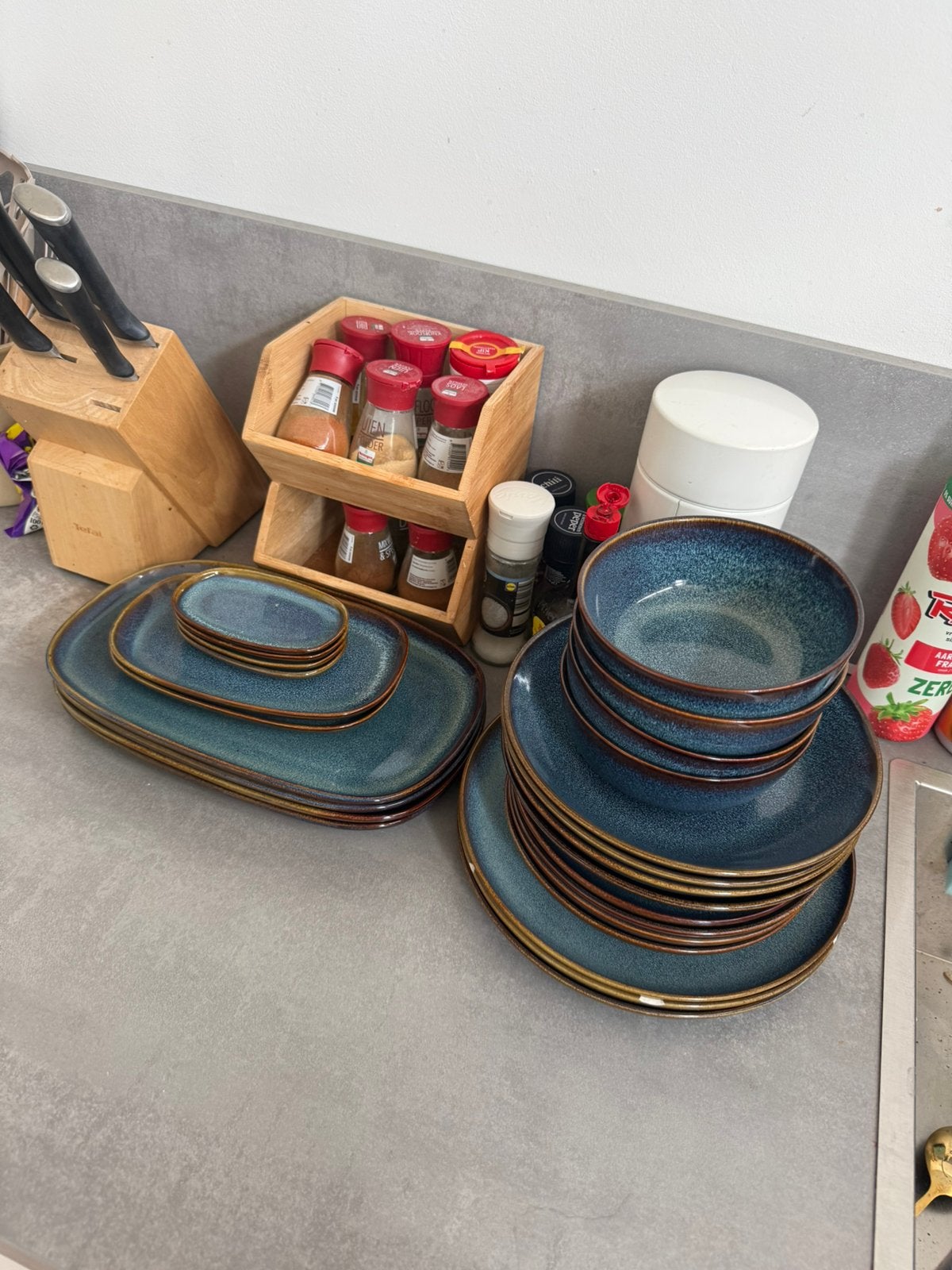 Ikea Serviesset 28delig, Ophalen of Verzenden, Overige stijlen, Bord(en)