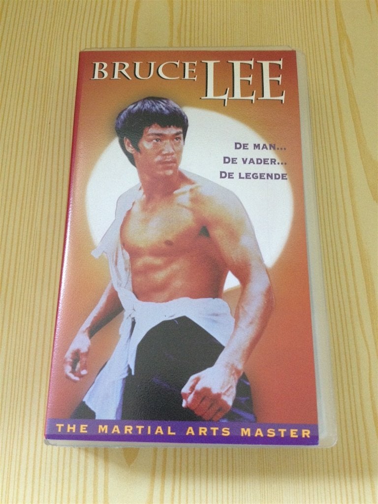 VHS documentaire over Bruce Lee, Martial Arts, karate, Ophalen, Nederlands ondertiteld, Engels, Alle leeftijden