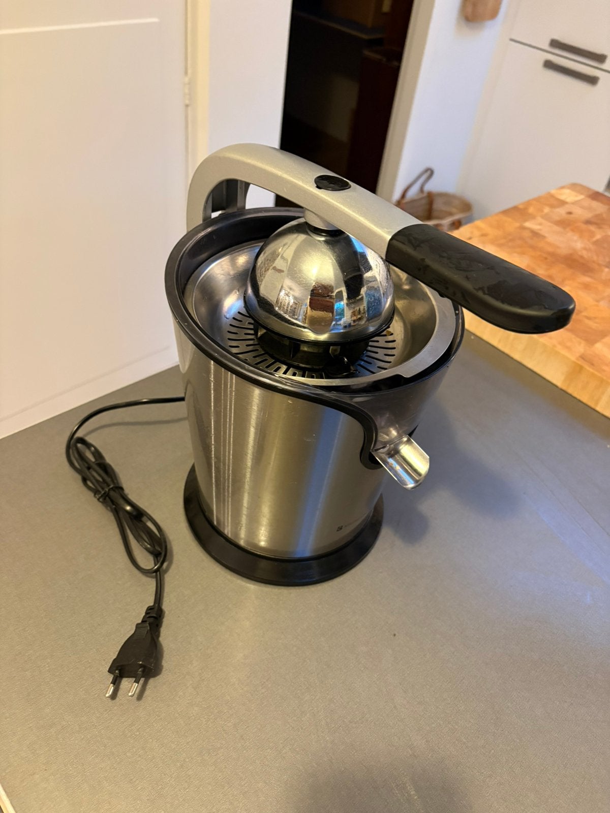 KitchenBrothers Citruspers rvs zwart, Ophalen of Verzenden, Zo goed als nieuw, Rvs, Overige typen