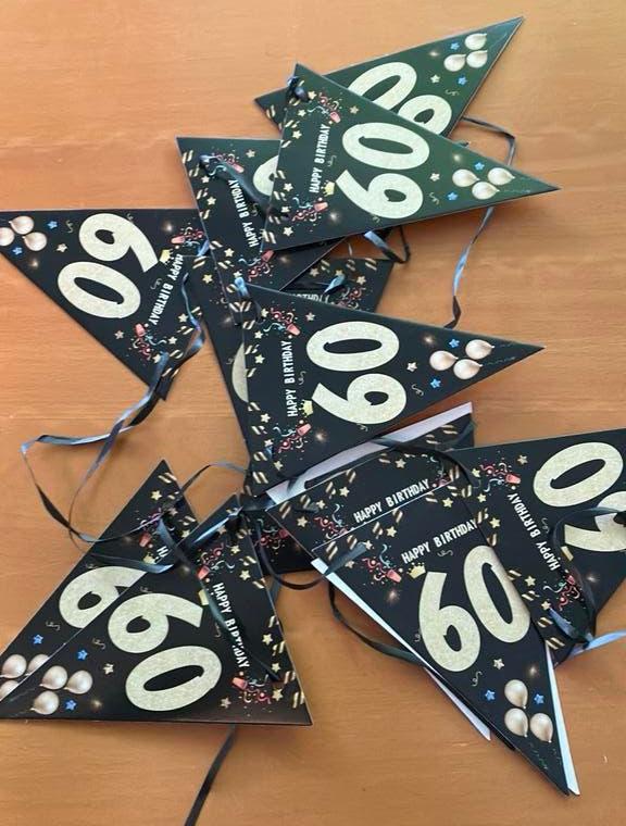 60 jaar - slinger, Ophalen of Verzenden, Zo goed als nieuw, Versiering, Verjaardag