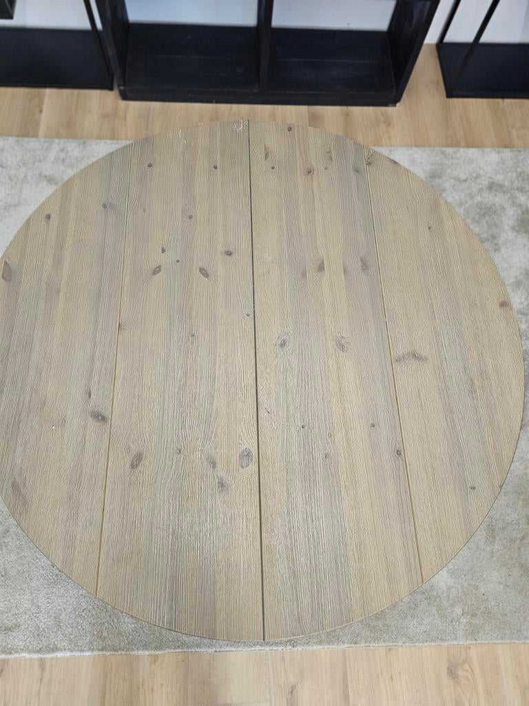 WoooD Derby - Ronde eetkamer tafel - 74x120, Zo goed als nieuw, Info@homefriesland.nl, Kelvinstraat 6 8912BA, Home Friesland