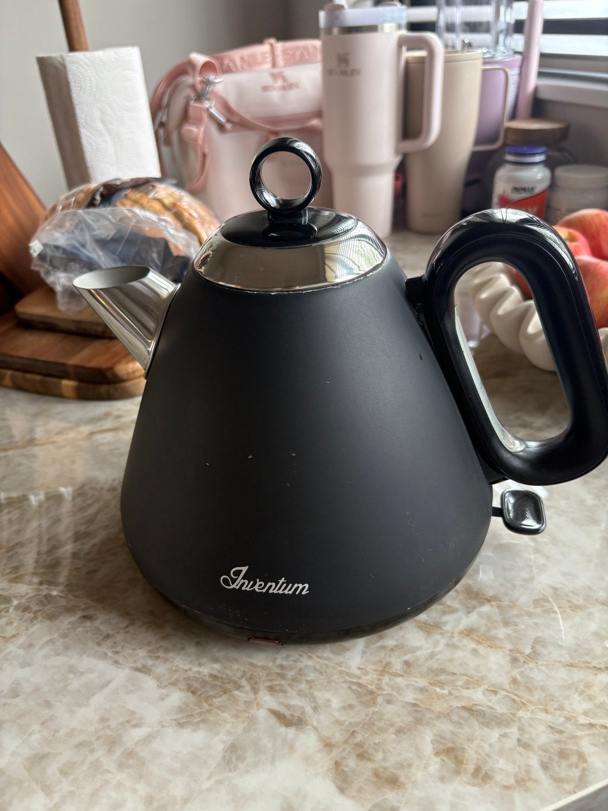 Inventum waterkoker retro - zwart, 1 tot 2 liter, Ophalen, Gebruikt