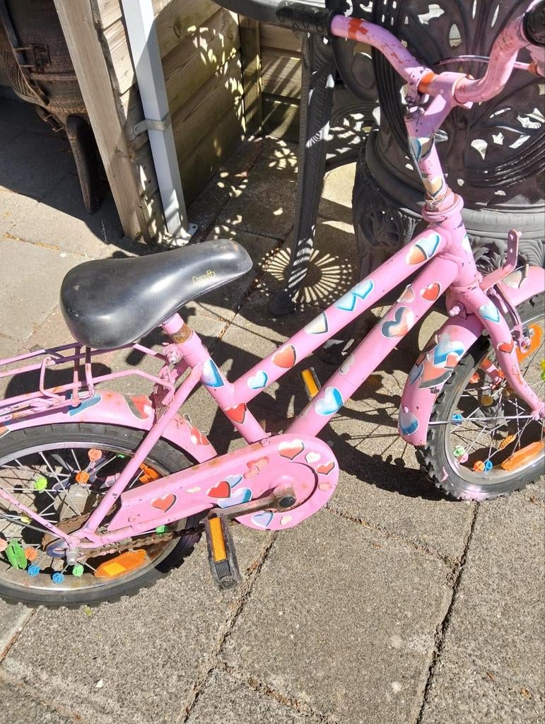 Roze kinderfiets met hartjes, 16-20 inch, Ophalen of Verzenden