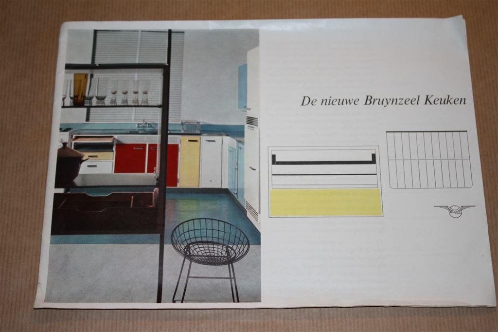 Zeldzame folder - Bruynzeel keukens - Ca 1960 !!, Ophalen of Verzenden, Gelezen