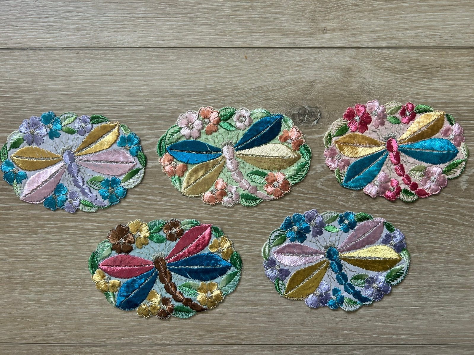 5 antieke Turmac-zijdjes, geborduurde bloemen, Ophalen of Verzenden, Nieuw, Overige applicaties