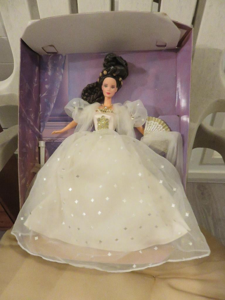 BARBIE KEIZERIN SISI NIEUW, Verzamelen, Verzenden, Nieuw, Pop