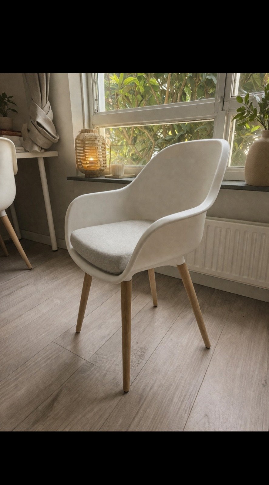 2 Witte kuipstoelen - Bureaustoel / Eetkamerstoel, Kunststof, Gebruikt, Twee, Wit