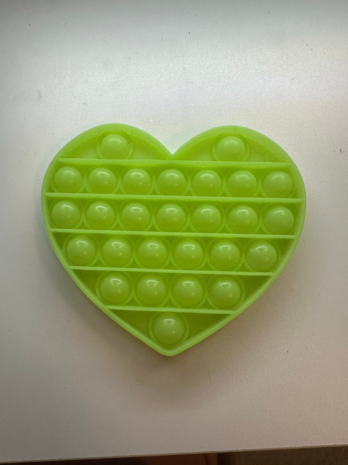 Pop it hart glow in the dark, zo goed als nieuw!, Ophalen of Verzenden, Zo goed als nieuw, Jongen of Meisje