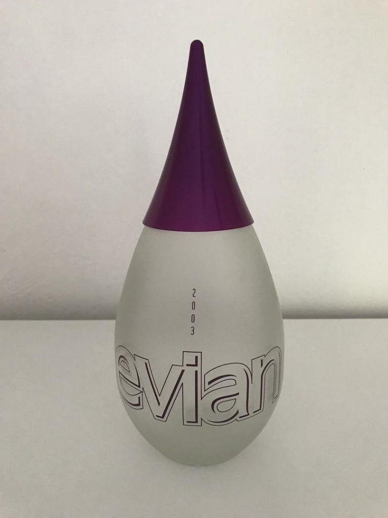 EVIAN 2003 fles in druppelvorm, Limited Edition, Ophalen of Verzenden, Nieuw, Overige typen