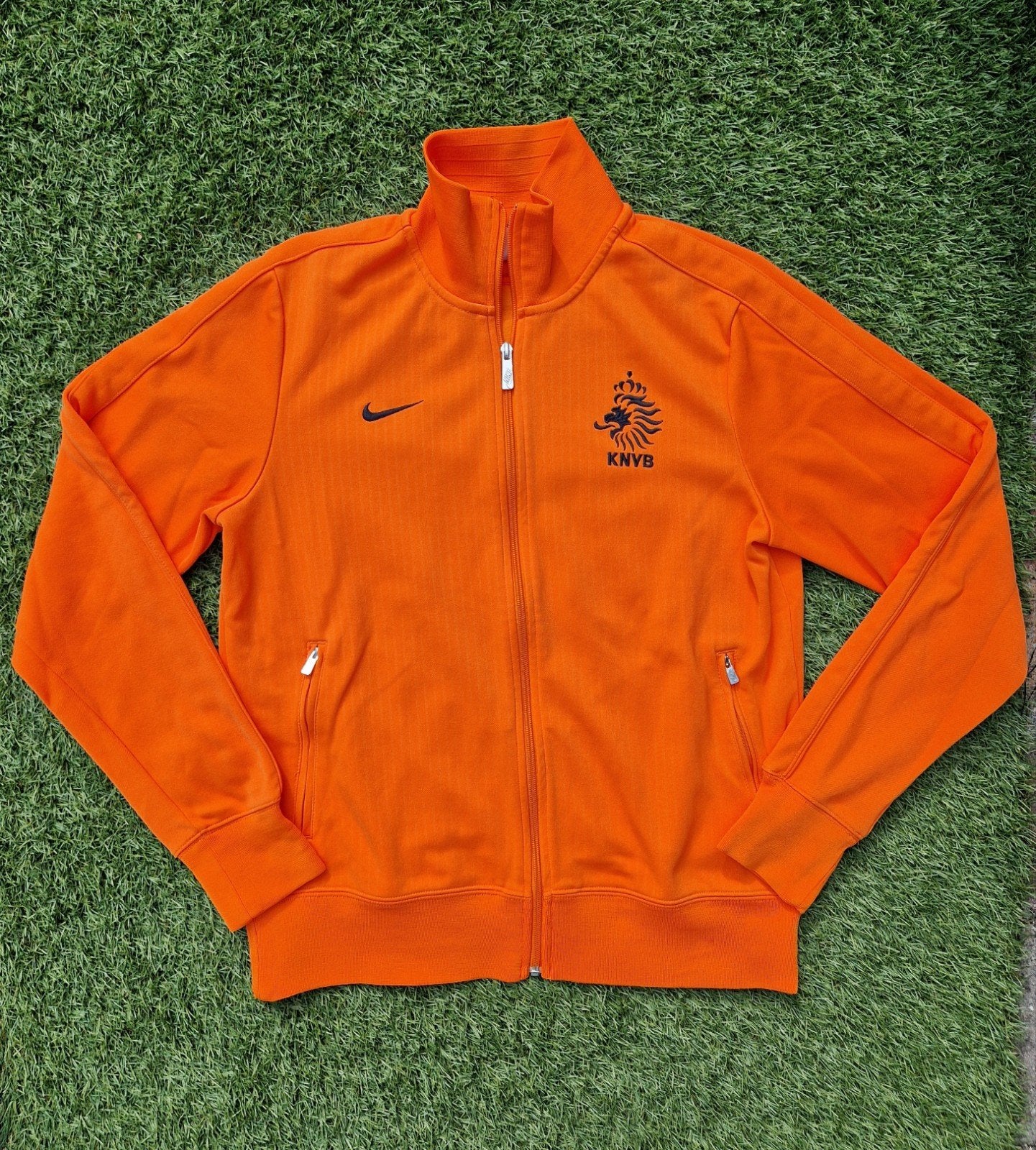Nederlands elftal N98 vest 2012 KNVB Oranje shirt jack L, Maat 52/54 (L), Nike, Oranje, Ophalen of Verzenden