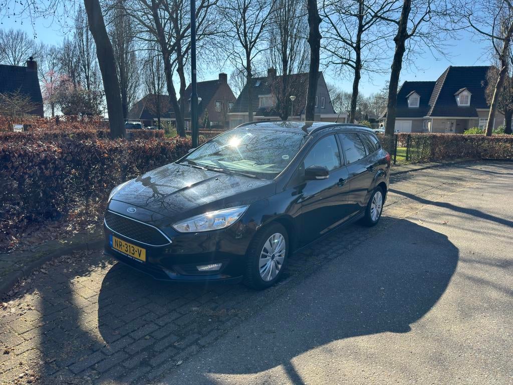 Ford Focus 1.0 Ecoboost Wagon 2016 D-riem Vervangen/NWE APK, Auto's, Euro 5, Stof, Zwart, 100 pk