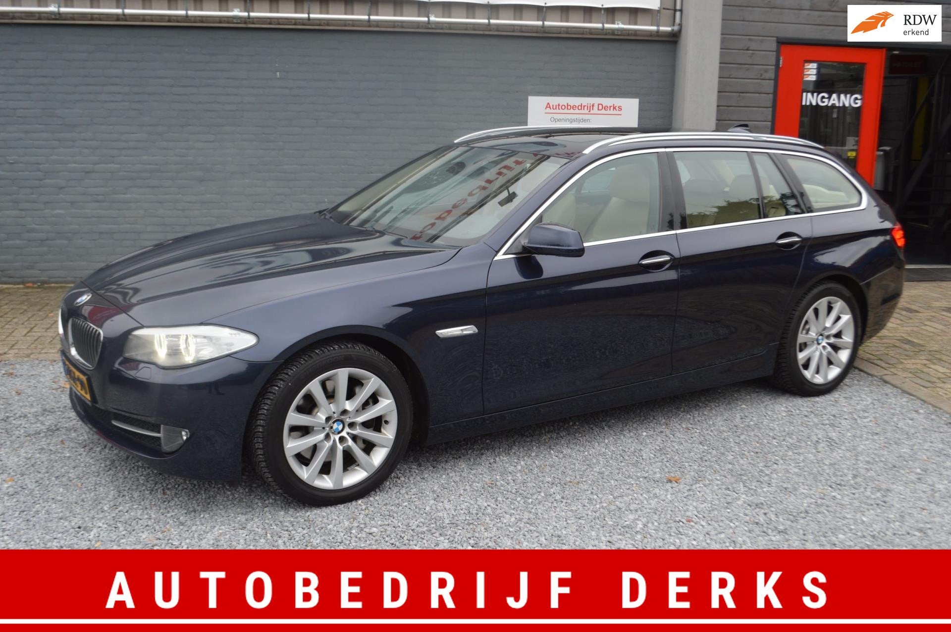 BMW 5-serie Touring 528i High Executive Airco |Leer | Pano |, Auto's, Euro 5, Achterwielaandrijving, Gebruikt, Automatische klimaatregeling