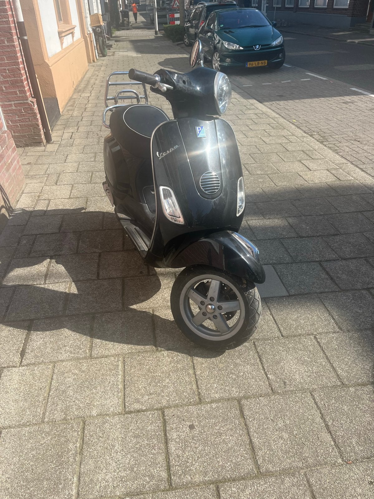 Vespa LX 2009 - Goed onderhouden, start direct!, Fietsen en Brommers, Ophalen of Verzenden, Gebruikt