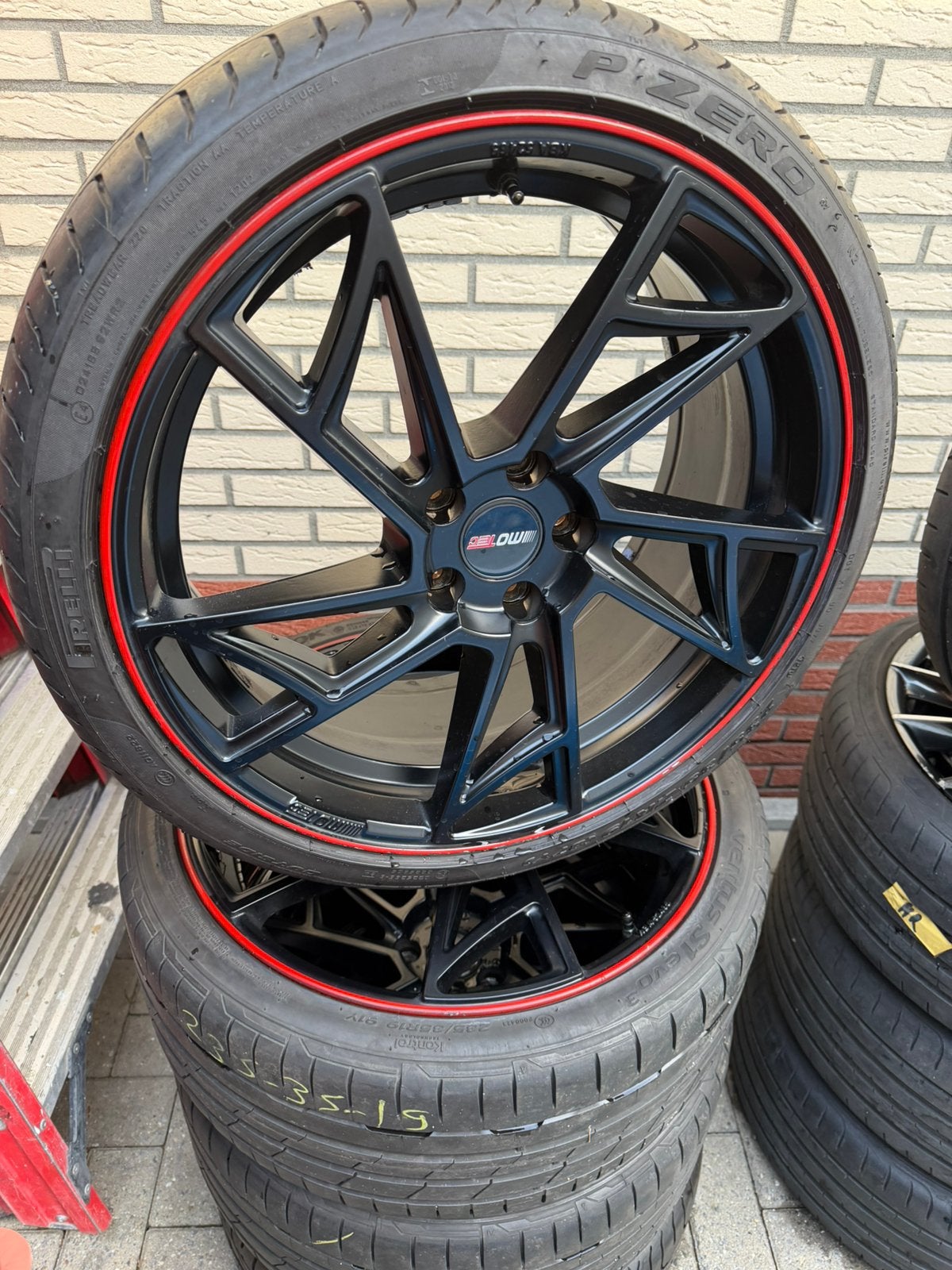 Mooie set motec velgen 19 inch steekmaat 108, Gebruikt, Banden en Velgen, 235 mm, Personenwagen