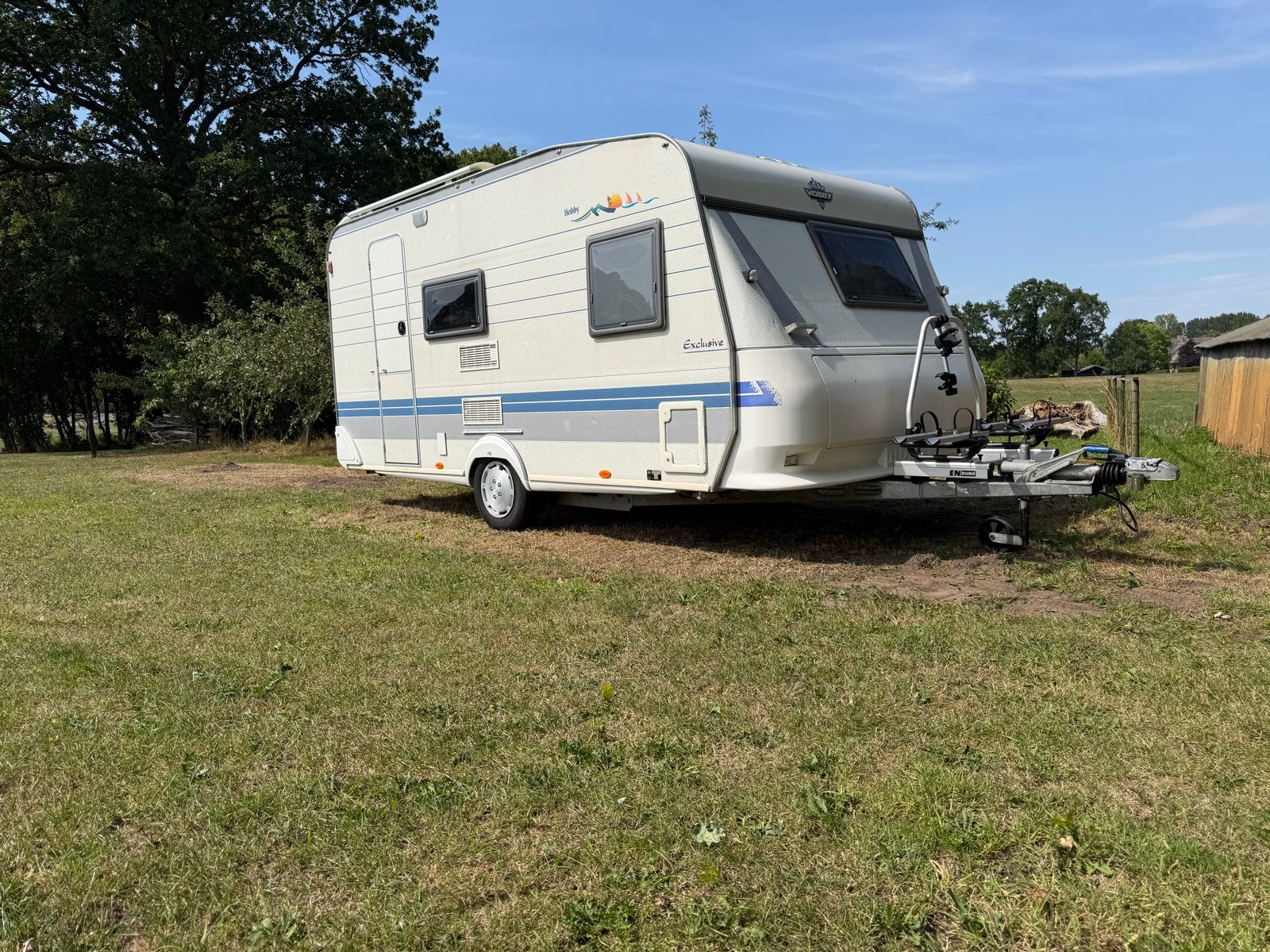 Hobby Exclusive 440 caravan compleet goed onderhouden, Omvormbare zithoek, Hobby, Treinzit, Particulier