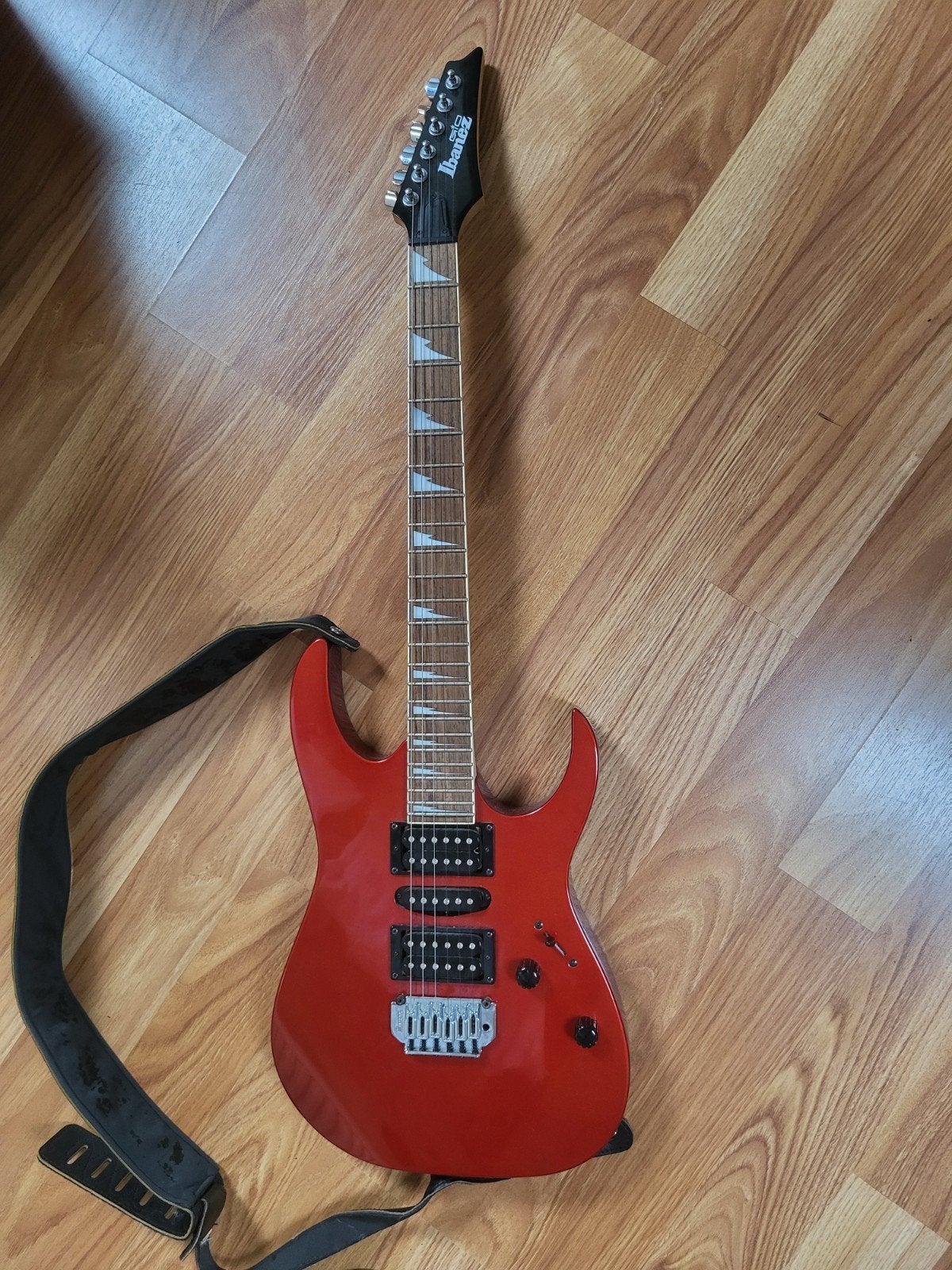 Ibanez GIO Elektrische Gitaar - Rood, Ophalen, Gebruikt, Solid body, Ibanez