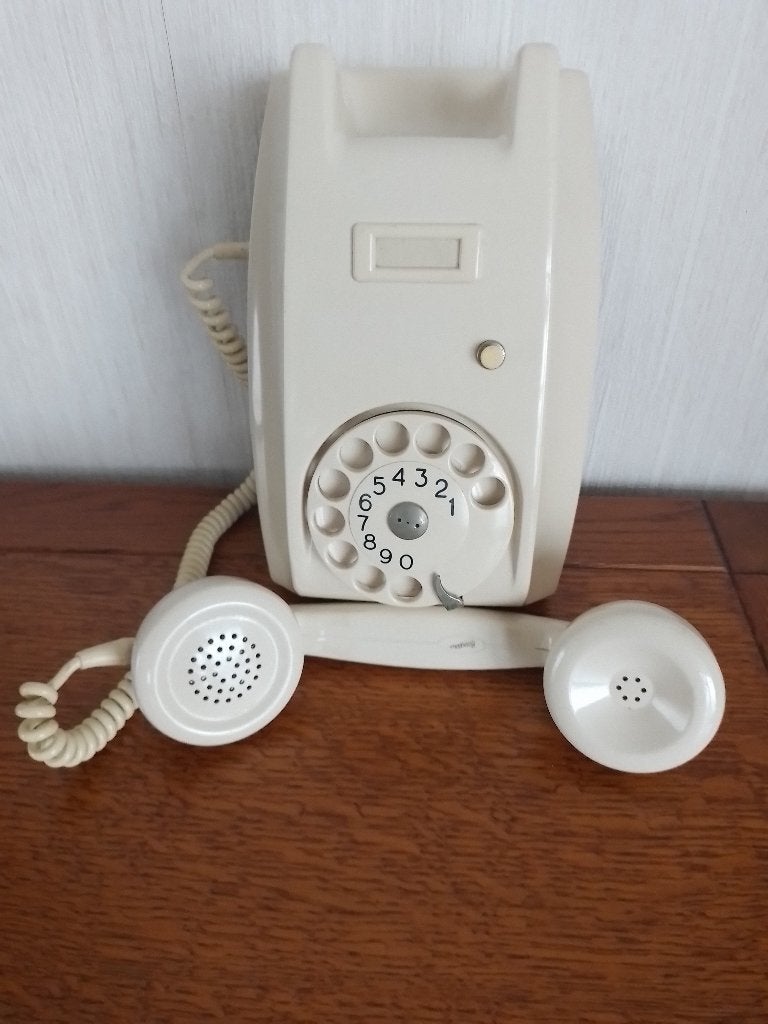 Oude telefoon, Ophalen, Gebruikt, Bakeliet