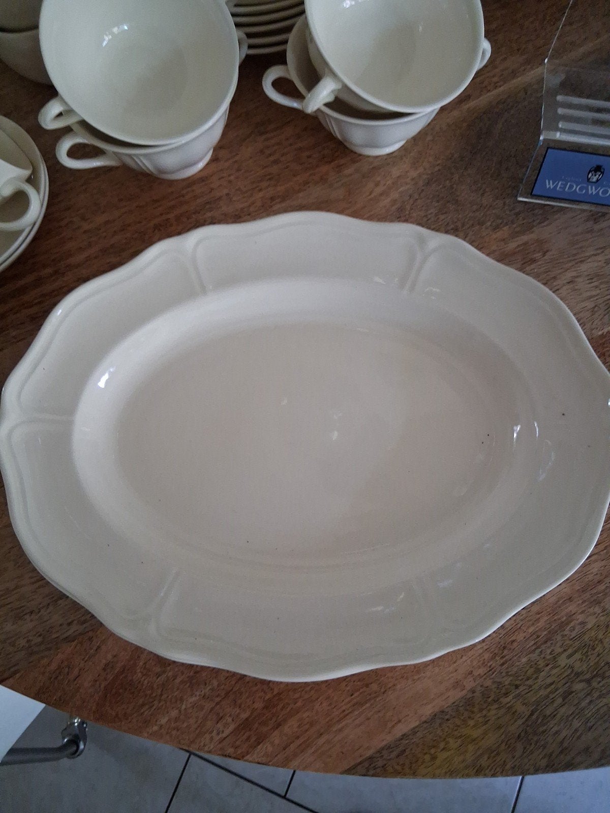 Wedgwood Queens Plain Ovale Schalen NIEUW 36 cm / 26 cm, Nieuw, Ophalen of Verzenden, Schaal of Schalen, Wedgwood