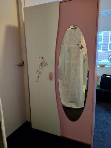 Wie kan ik blij maken met een nieuw kinder Buro en Kast, Kinderen en Baby's, Kinderkamer | Overige Meubels, Zo goed als nieuw