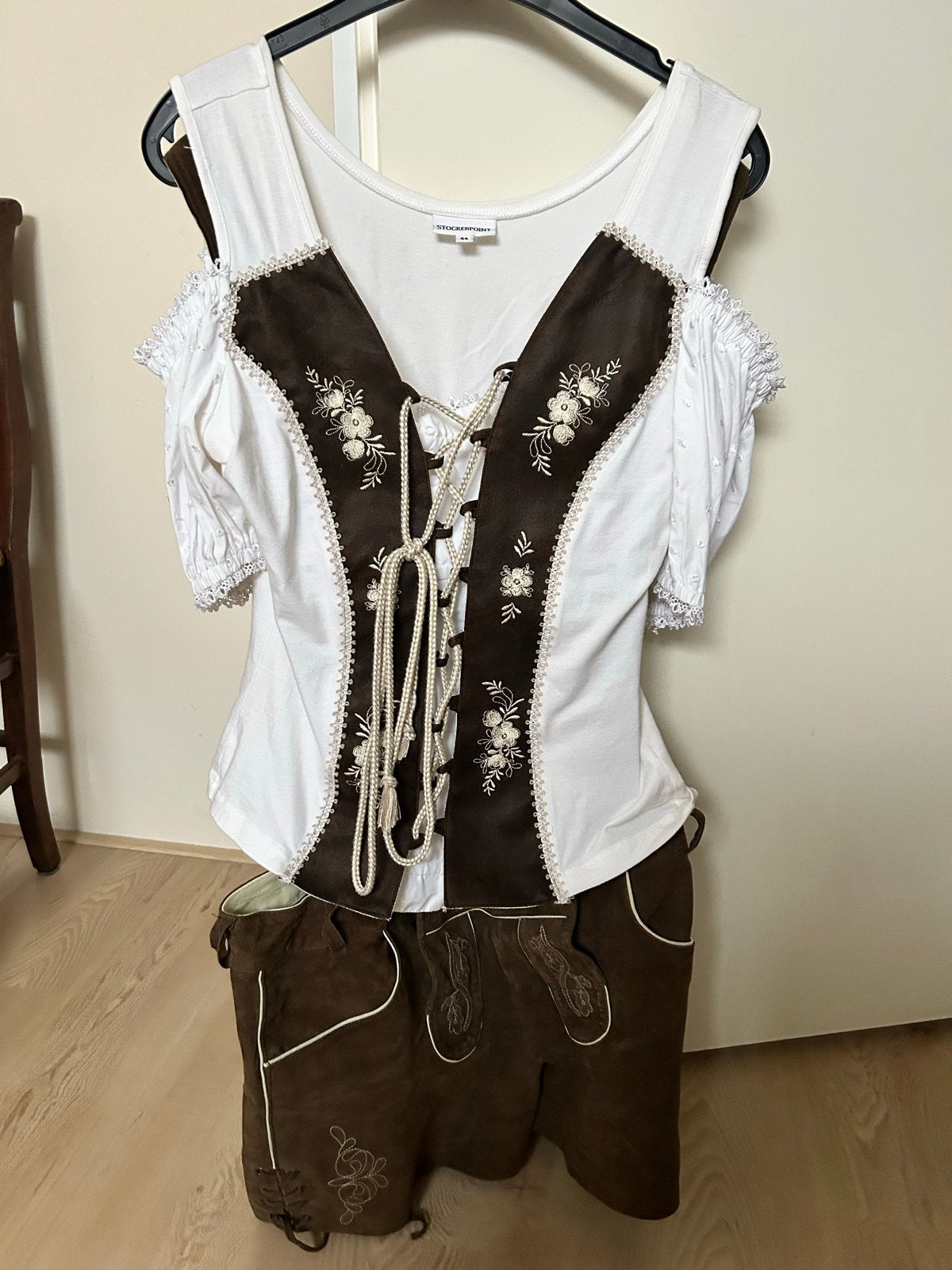 Dirndl set (blouse en lederhose) - Maat 44, Kleding | Dames, Ophalen, Maat 46/48 (XL) of groter, Kleding, Overige thema's