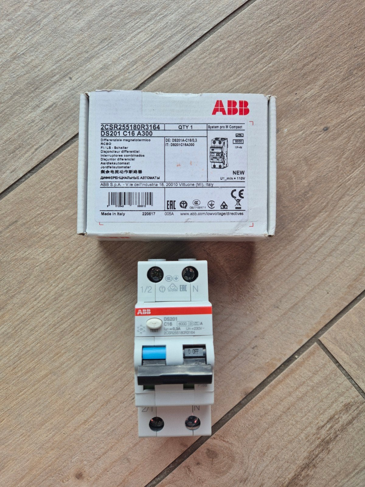 ABB Aardlekautomaat DS201 C16 A300 C16/0,3A Nieuw, Ophalen of Verzenden, Nieuw, Overige typen