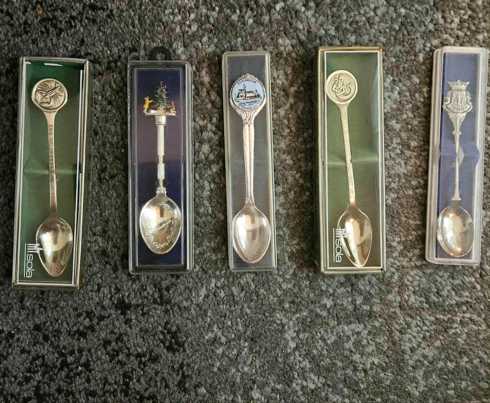 Set van 5 verzamel lepels, souvenir lepels, Antiek en Kunst, Ophalen
