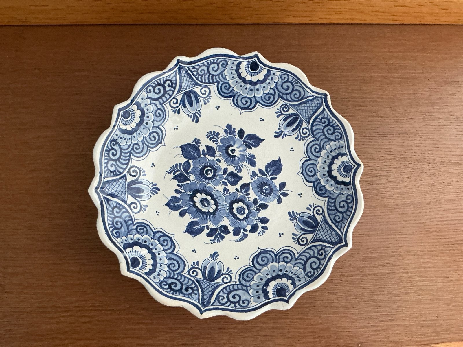 Antieke Delfts Blauwe Schaal op Voetjes - Handgeschilderd, Ophalen