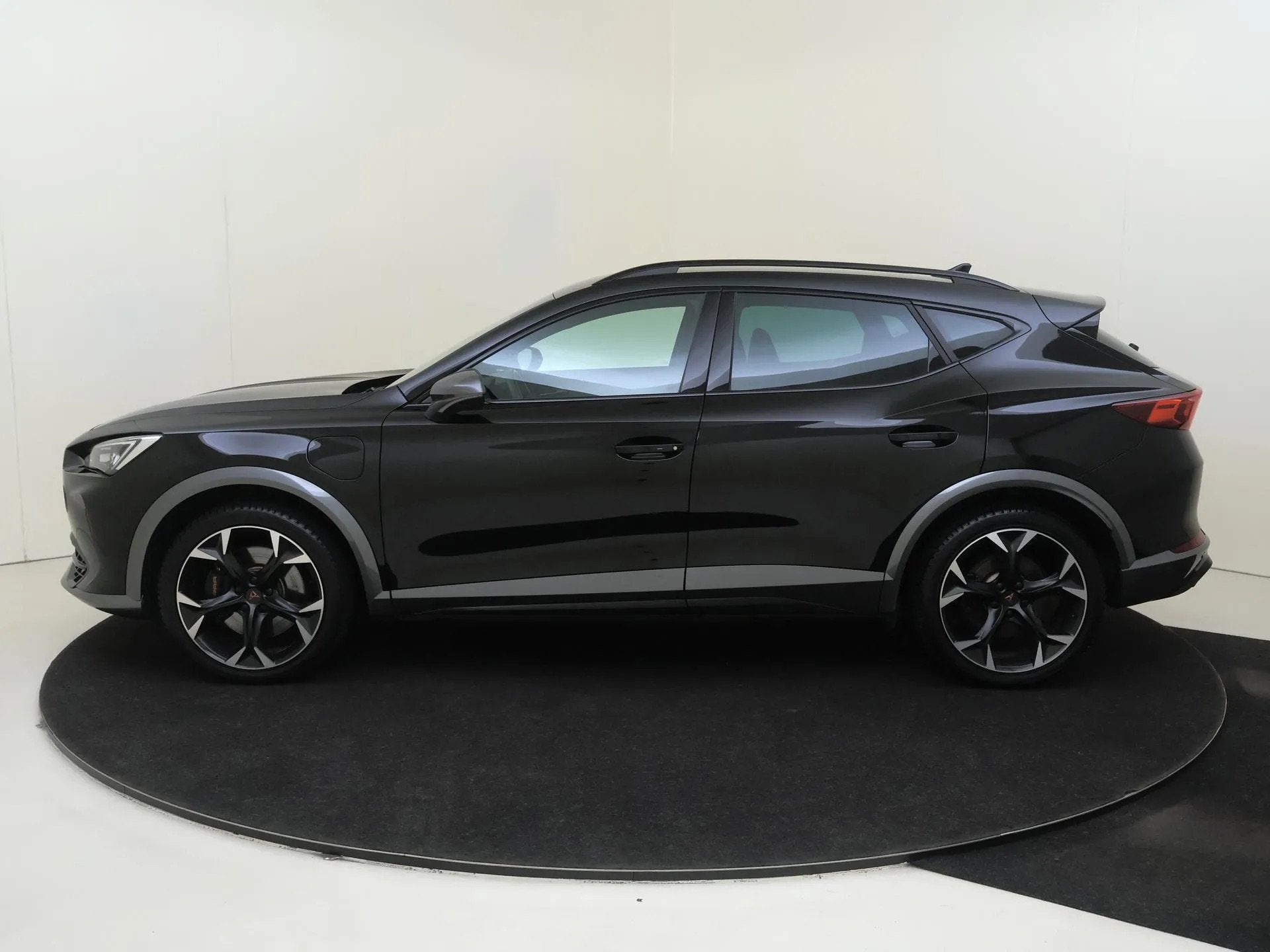 CUPRA Formentor 1.4 e-Hybrid VZ Performance (bj 2021), Automaat, Gebruikt, Formentor, Zwart