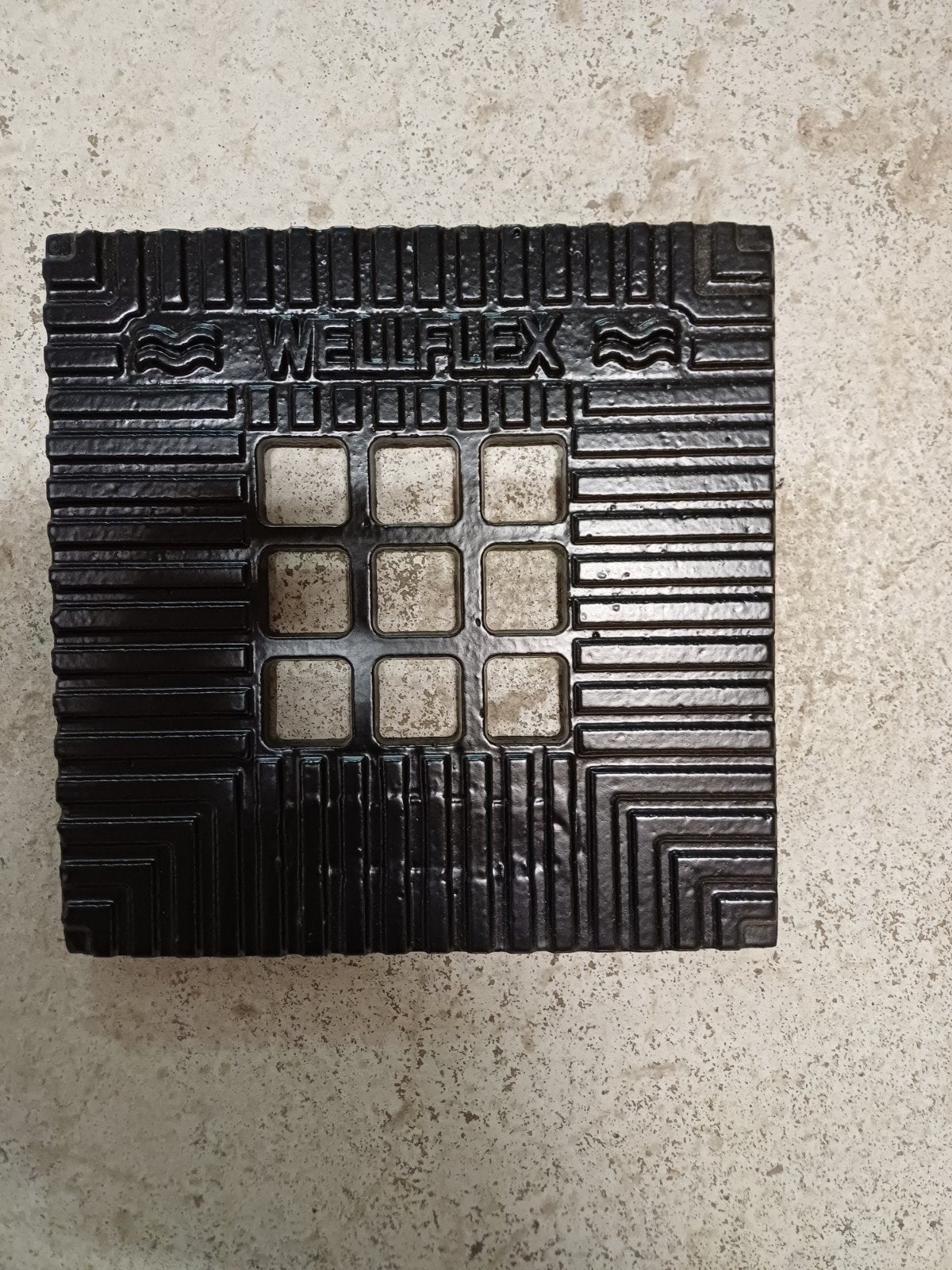 Martens Gietijzeren Putdeksel 20x20 - Nieuw in verpakking, Doe-het-zelf en Verbouw, Nieuw, Ophalen of Verzenden, Minder dan 2 meter