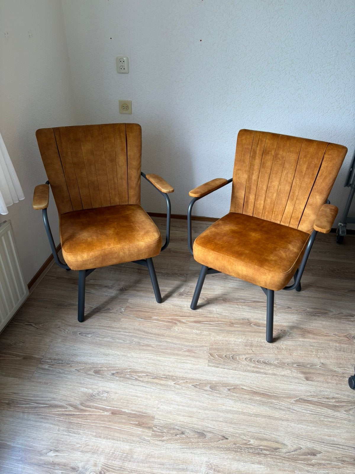 2 stoelen, Huis en Inrichting, Fauteuils, Zo goed als nieuw, 50 tot 75 cm, 75 tot 100 cm, Ophalen of Verzenden