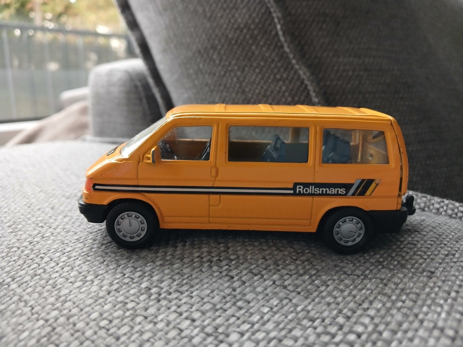 Volkswagen T4 model 1:43 met Rollsmans reclame, Ophalen of Verzenden, Gebruikt, Auto, Overige merken
