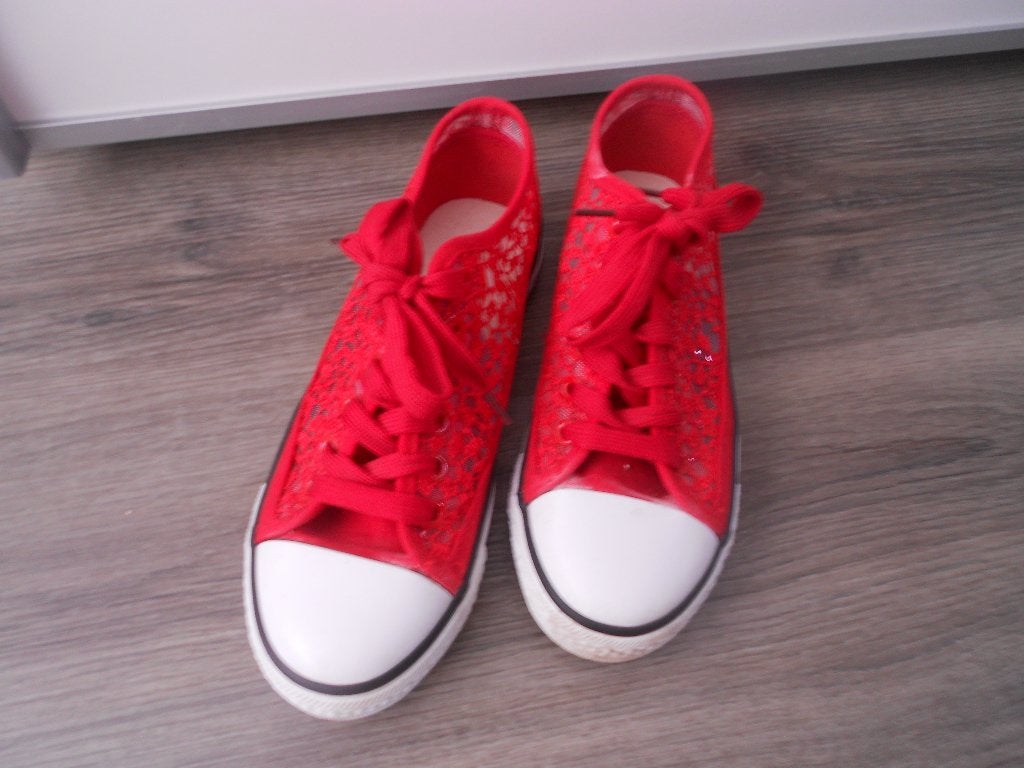 Rode gymschoenen mt 37, Ophalen of Verzenden, Rood, Sneakers of Gympen, Zo goed als nieuw