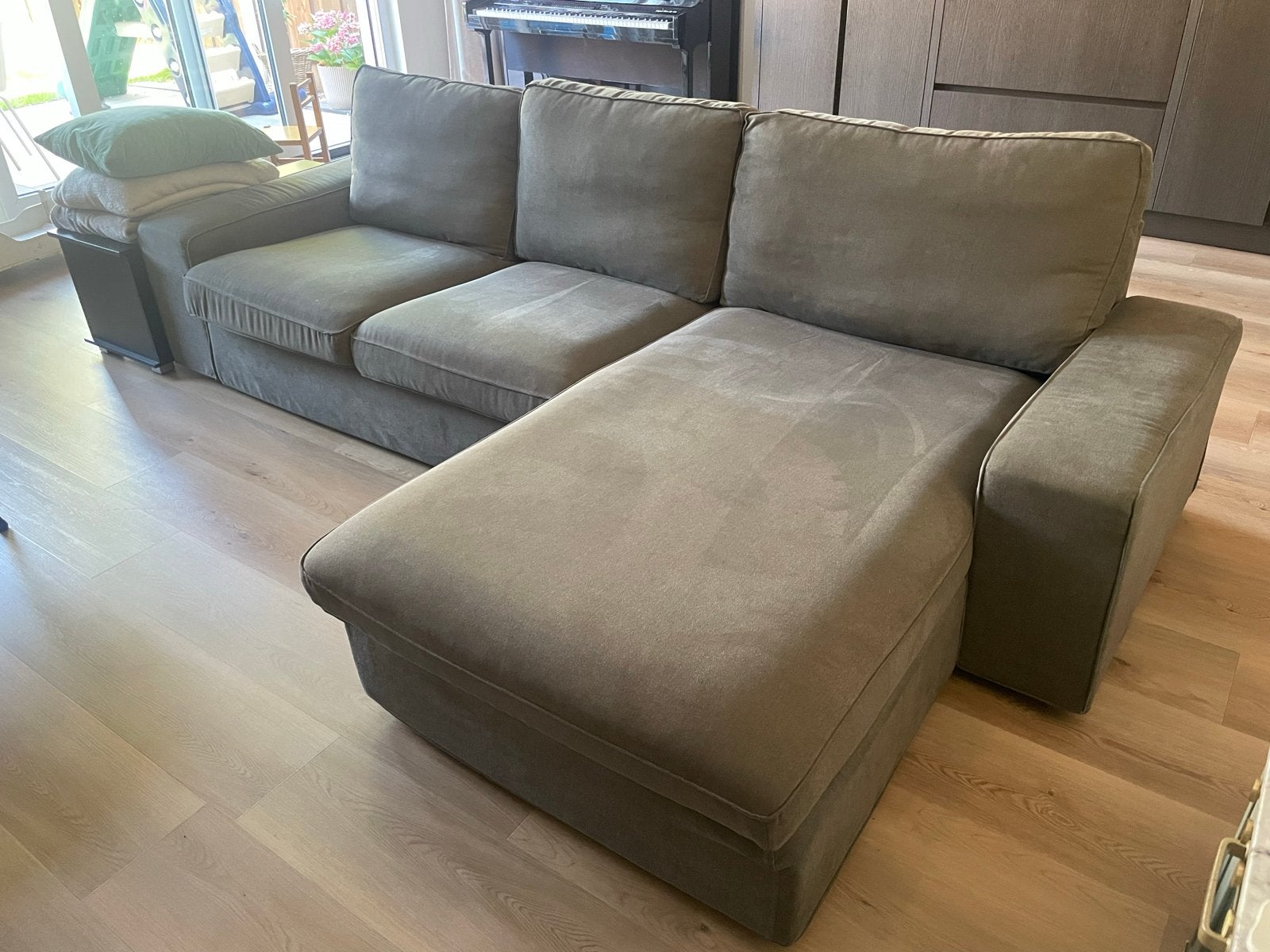 Grijze hoekbank met chaise longue (IKEA KIVIK), Ophalen, 250 tot 300 cm, Gebruikt, 100 tot 125 cm