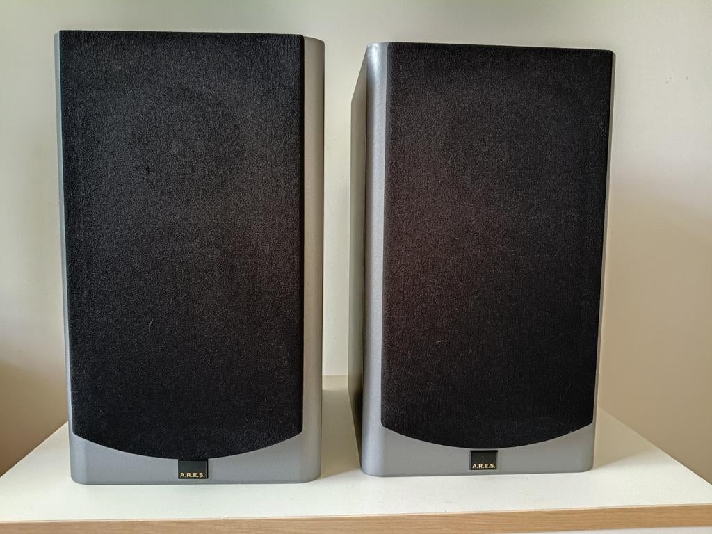 ELAC A.R.E.S. beta 4.2 luidsprekers., Gebruikt, Minder dan 60 watt, Front, Rear of Stereo speakers, Ophalen