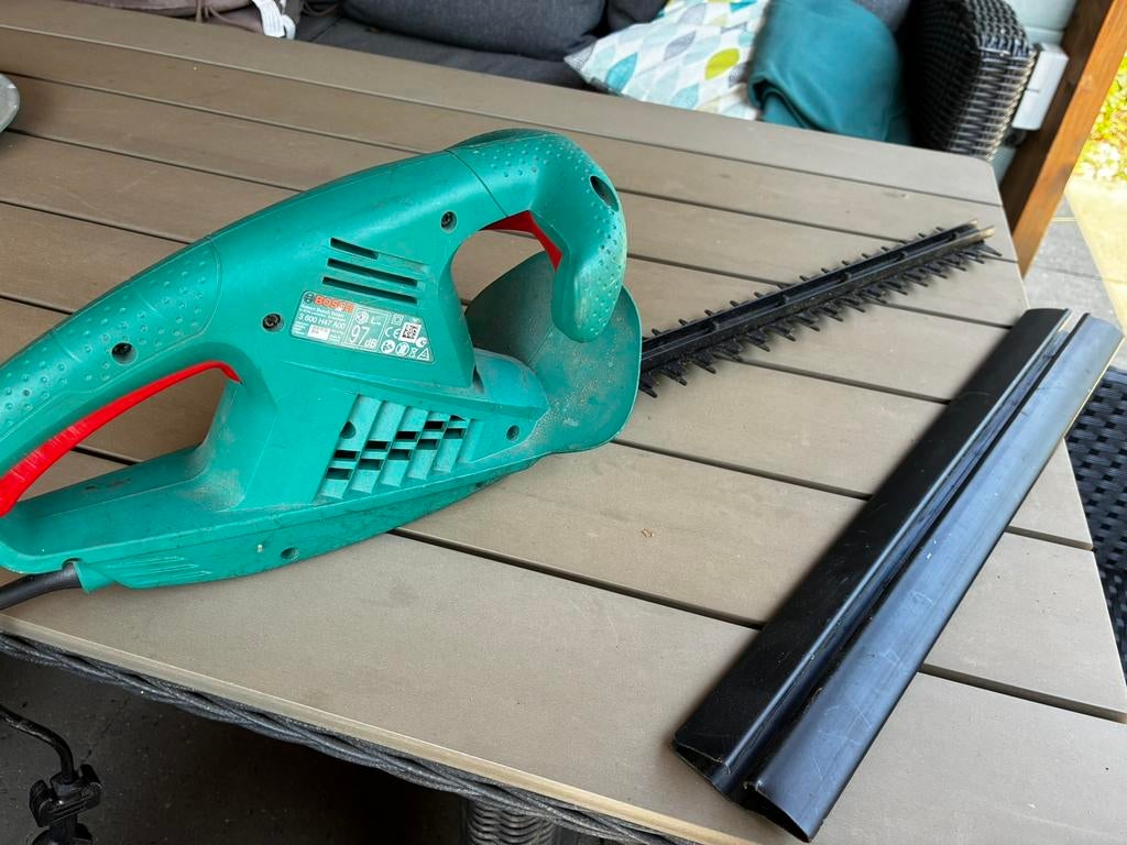Bosch Heggenschaar, Ophalen of Verzenden, Zo goed als nieuw, Elektrisch