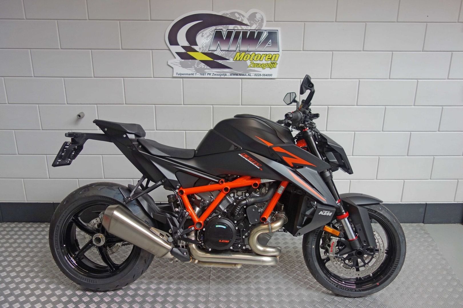 KTM 1390 Super Duke R, 2 cilinders, KTM, Motorrijbewijs A, Bedrijf