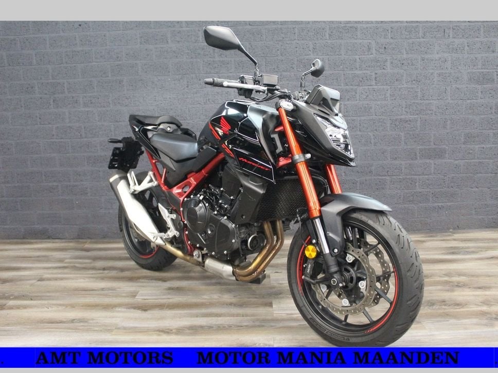 HONDA CB 750 HORNET (bj 2024) 17,045 km 35KW A2 geschikt, 2 cilinders, HONDA, Motorrijbewijs A, Bedrijf