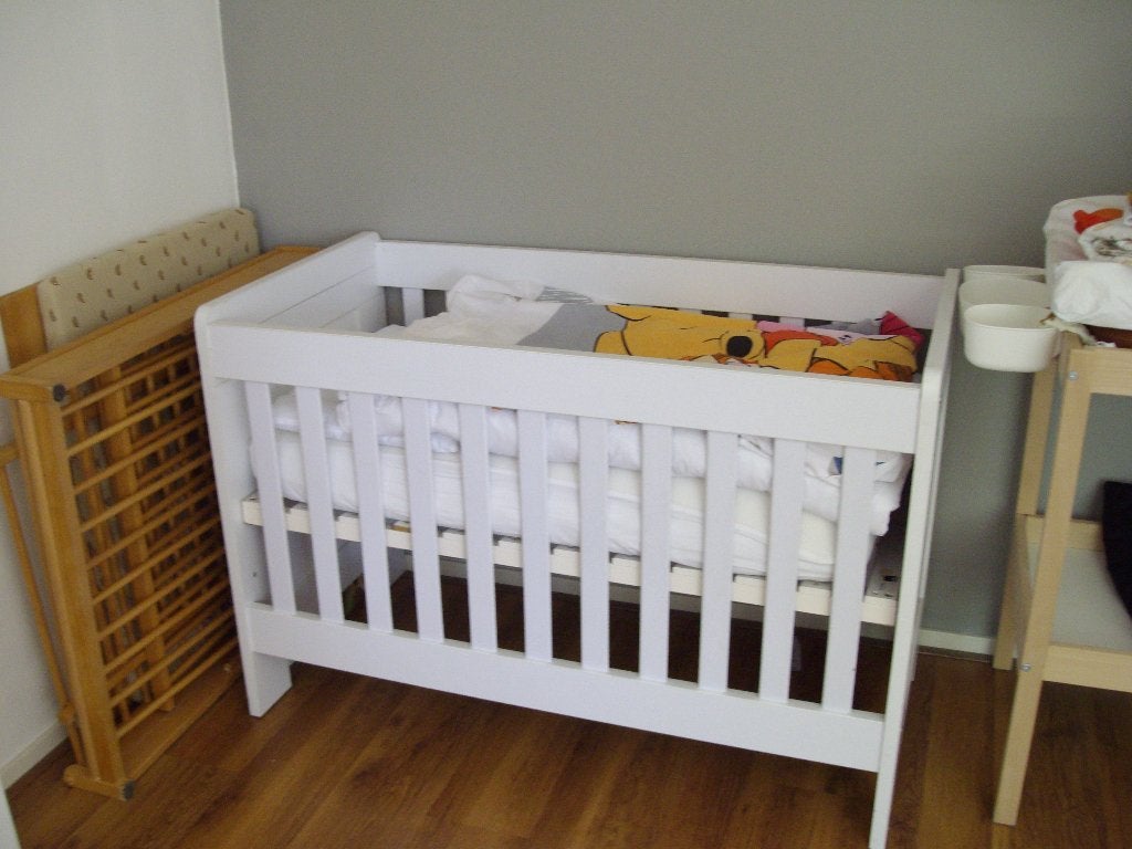 kinderbedje en dergelijke afhalen., Kinderen en Baby's, Kinderkamer | Complete kinderkamers, Zo goed als nieuw, Jongetje of Meisje