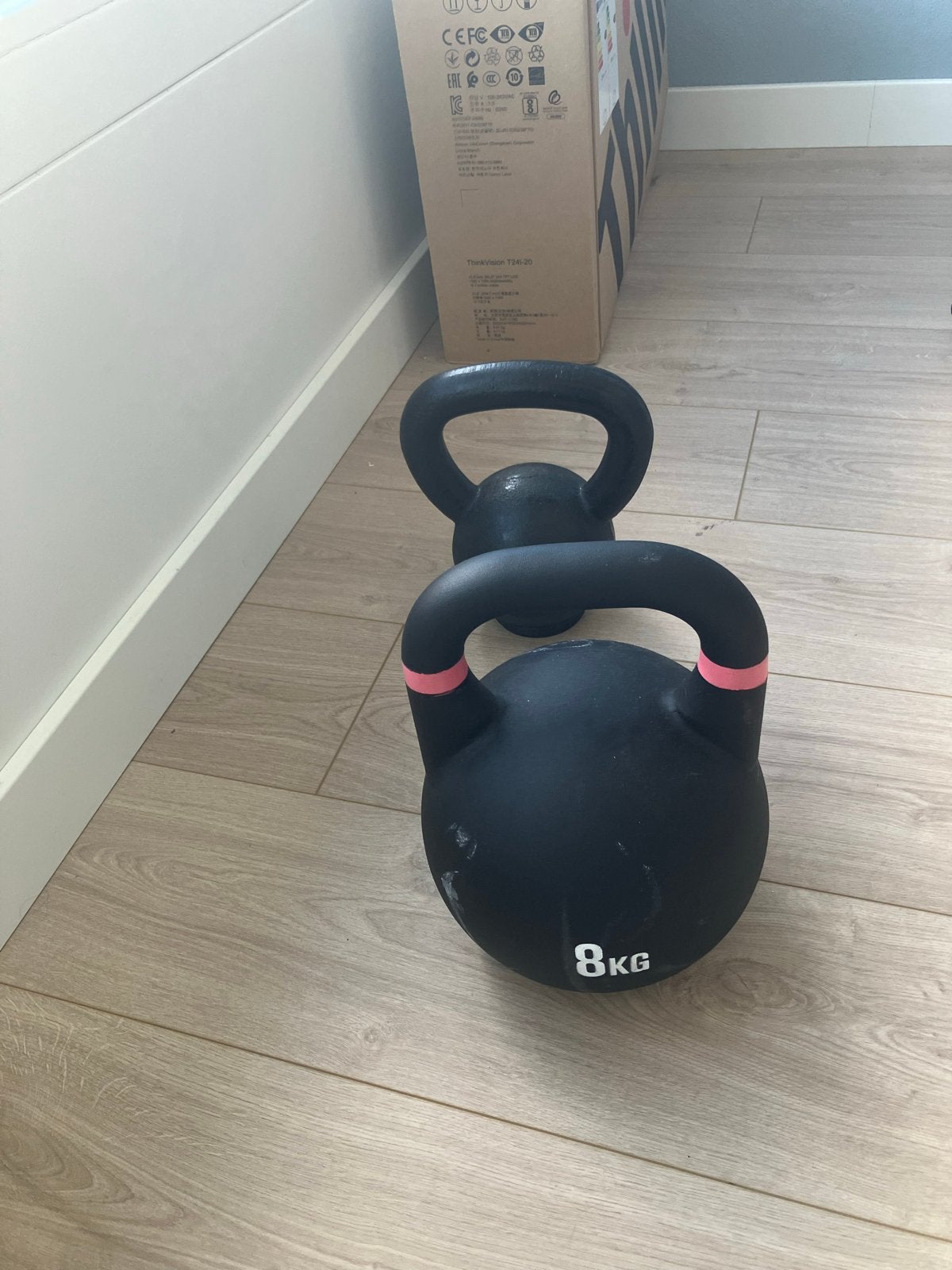 Kettlebells set: 8 kg en 12 kg, Ophalen, Gebruikt, Armen, Kettlebell