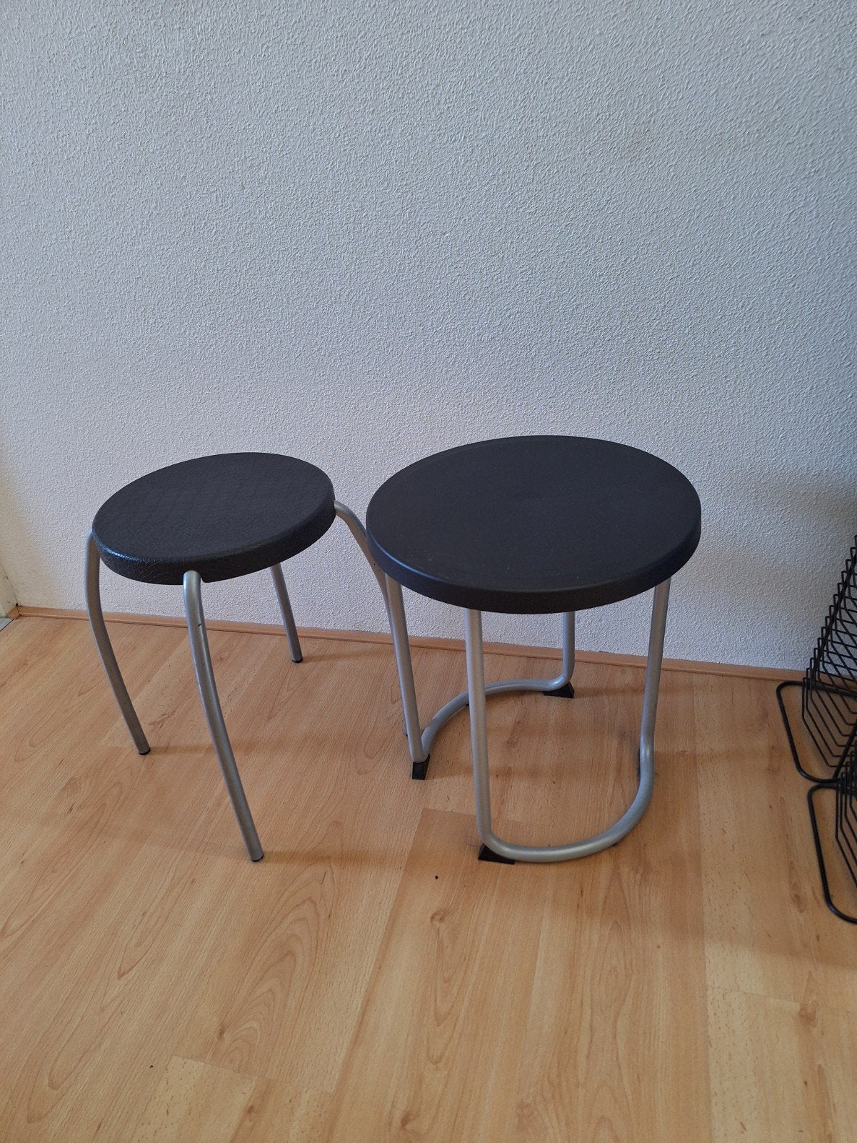 ikea krukje en tafeltje, Ophalen, Rond, Minder dan 55 cm